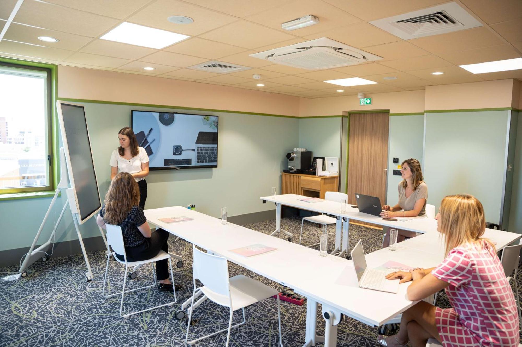 Aiden By Best Western Clermont-Ferrand Hotel & Spa Ngoại thất bức ảnh